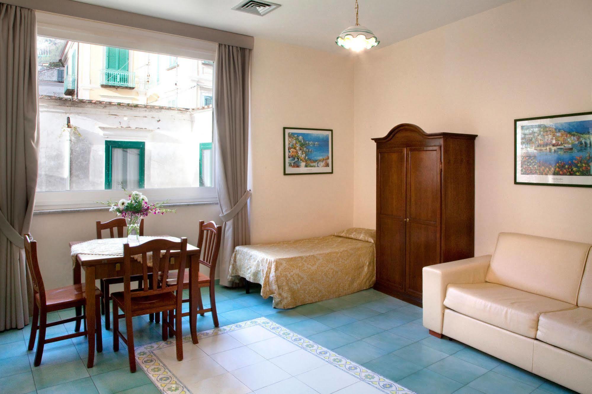 Albergo L'Antico Convitto Amalfi Zewnętrze zdjęcie